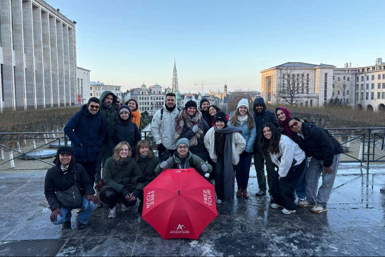 Disfrutando de las vistas de Bruselas desde el Mont des Arts